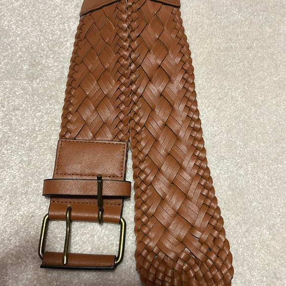 BCBGMAXAZRIA styling belt size S - Picture 3 of 4